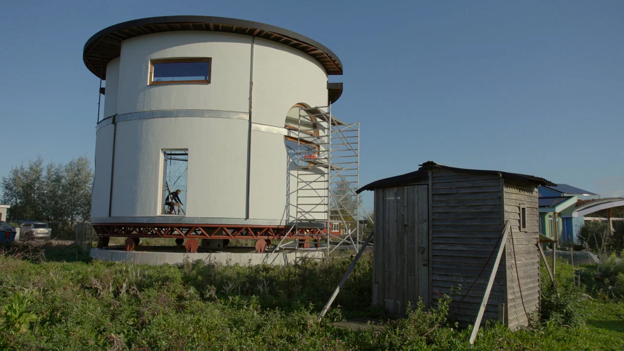 Housing a Dream - 剧照