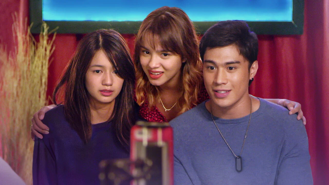 Love at First Stream - 剧照