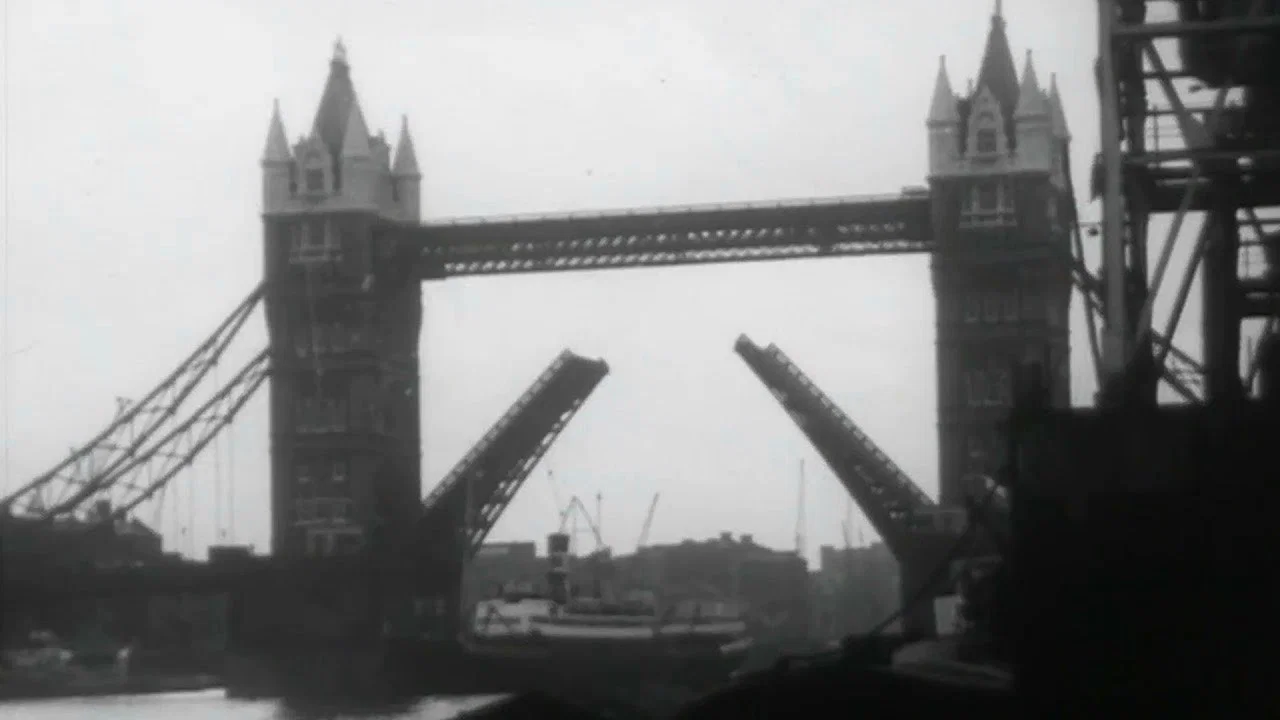 Ten Bridges - 剧照