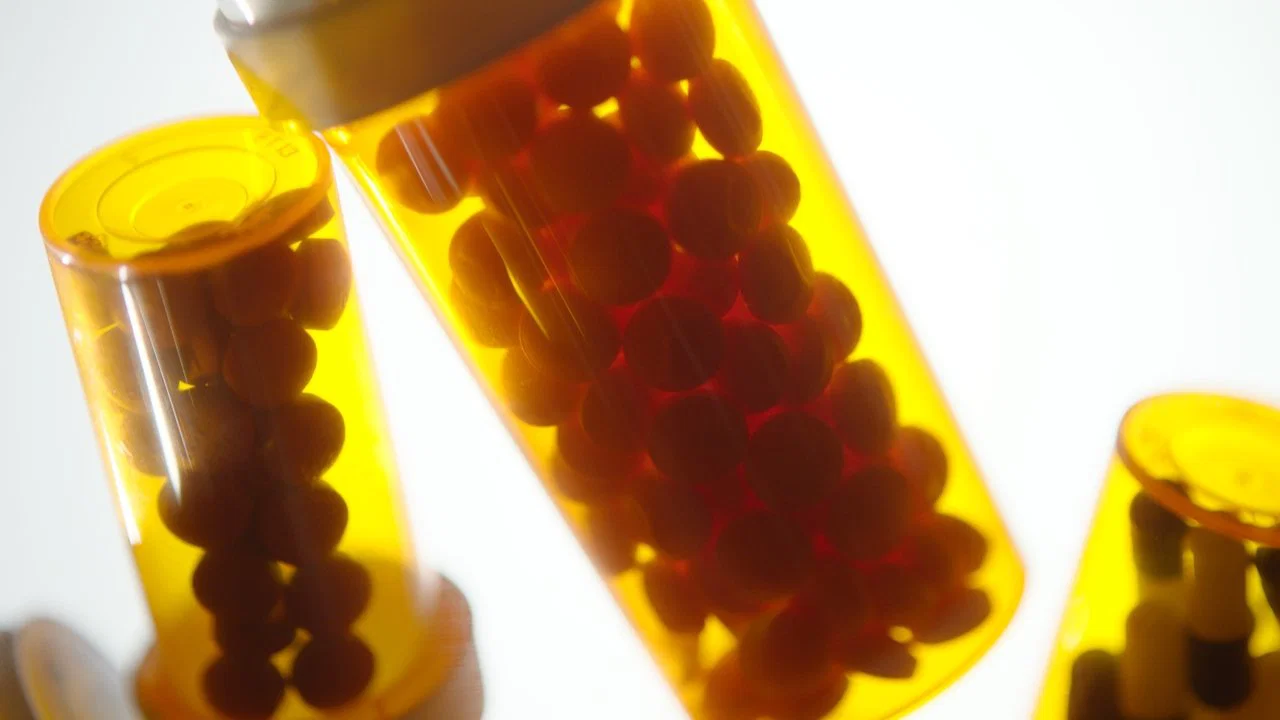 Drug$ - 剧照
