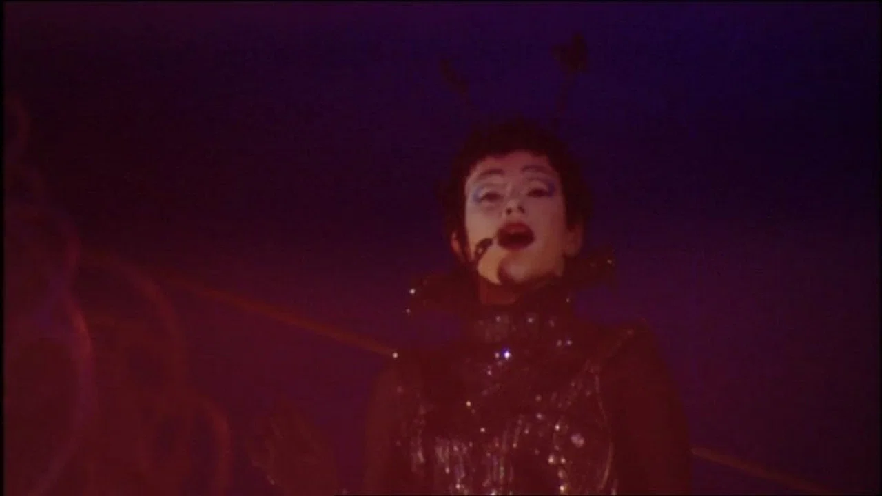 太阳马戏团：飞越之旅 - 剧照
