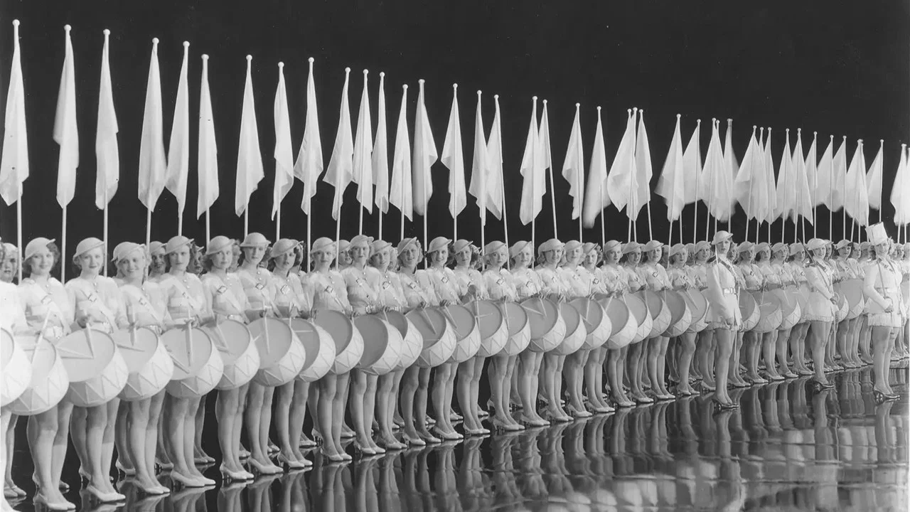 Gold Diggers of 1937 - 剧照