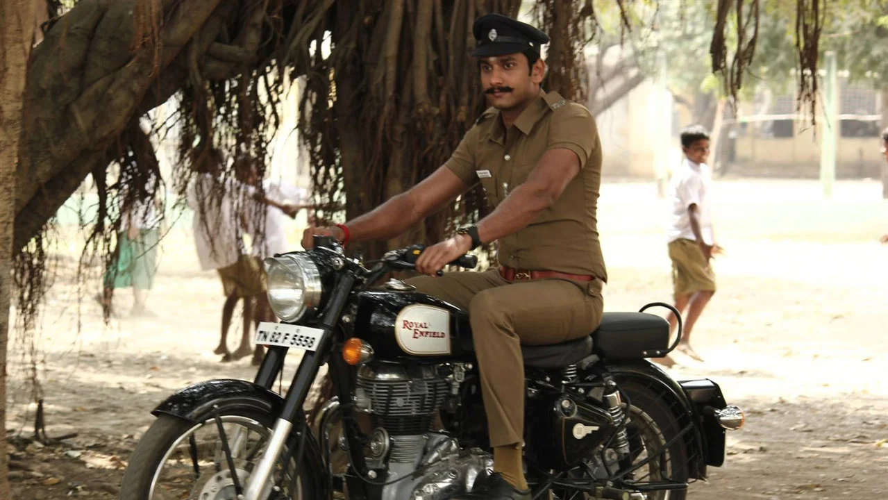 நாலு போலீஸும் நல்லா இருந்த ஊரும் - 剧照
