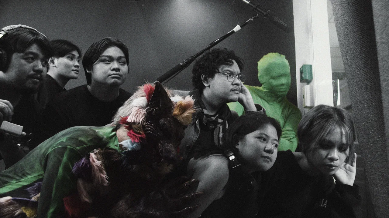 Green Screen - 剧照