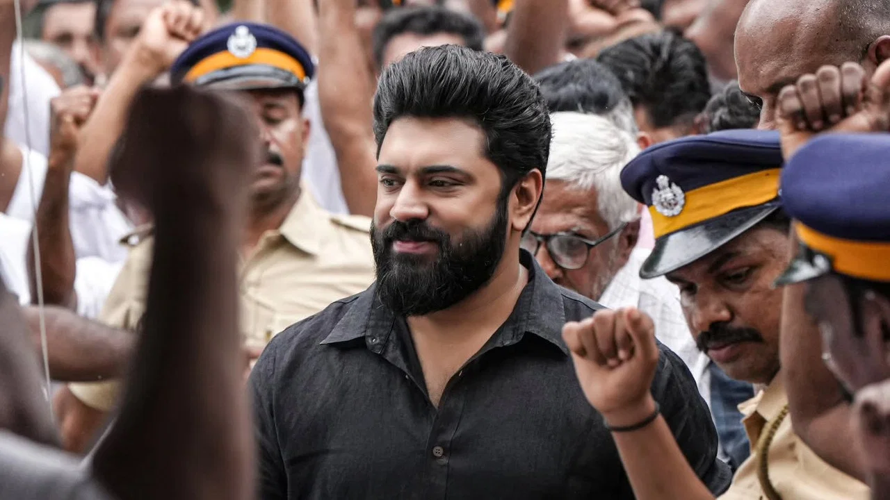 പ്രതിഛായ - 剧照