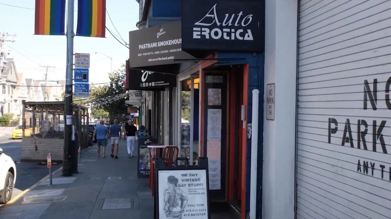 AutoErotica: We Buy Gay Stuff - 剧照