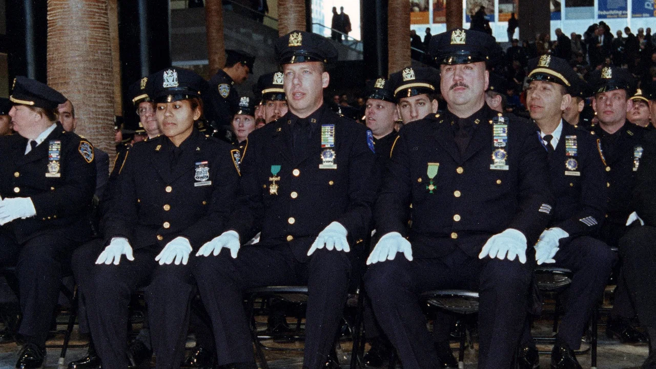 9/11: Rescue Cops - 剧照