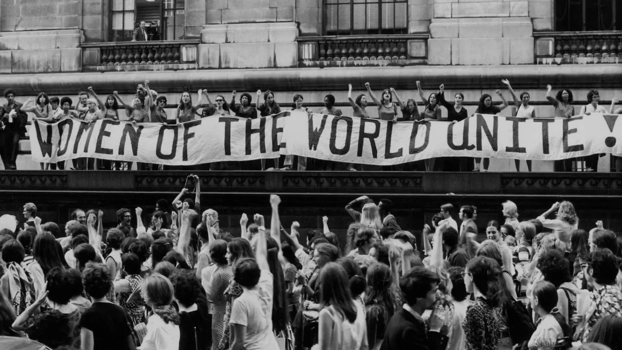 Status Quo? The Unfinished Business of Feminism in Canada - 剧照