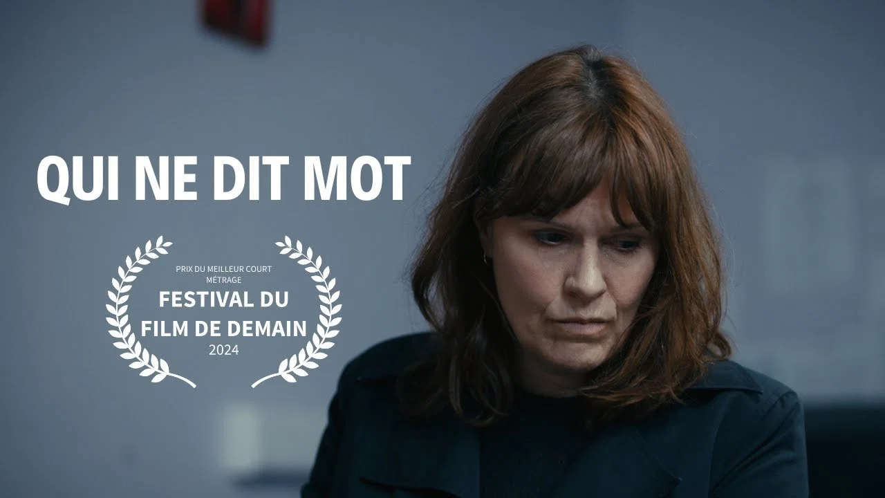 Qui ne dit mot - 剧照