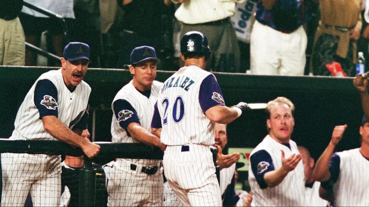 2001 Arizona Diamondbacks: The Official World Series Film - 剧照