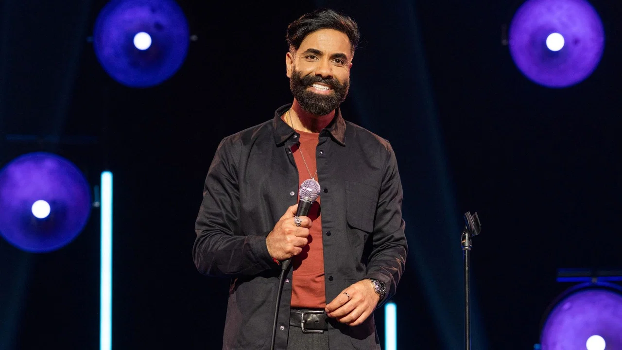 Paul Chowdhry: Family Friendly Comedian - 剧照