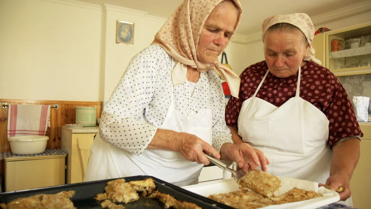Strudel Sisters - 剧照
