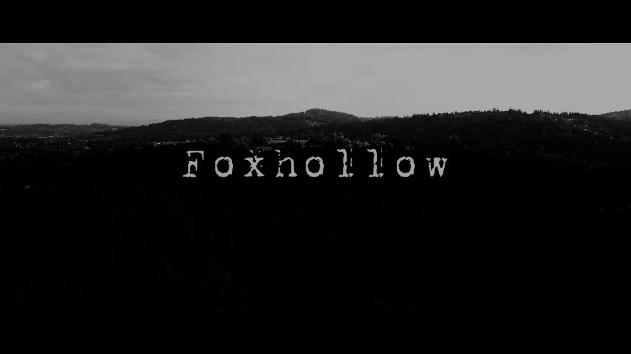 Foxhollow - 剧照