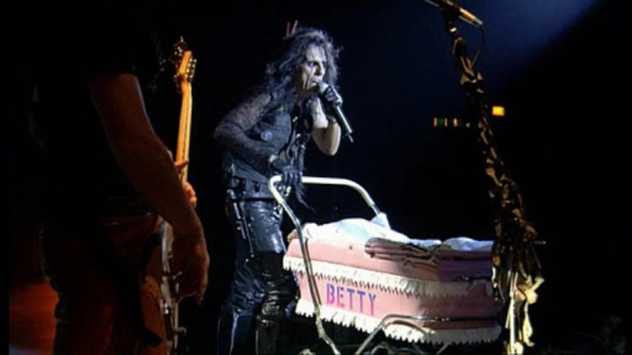 Alice Cooper: Brutally Live - 剧照