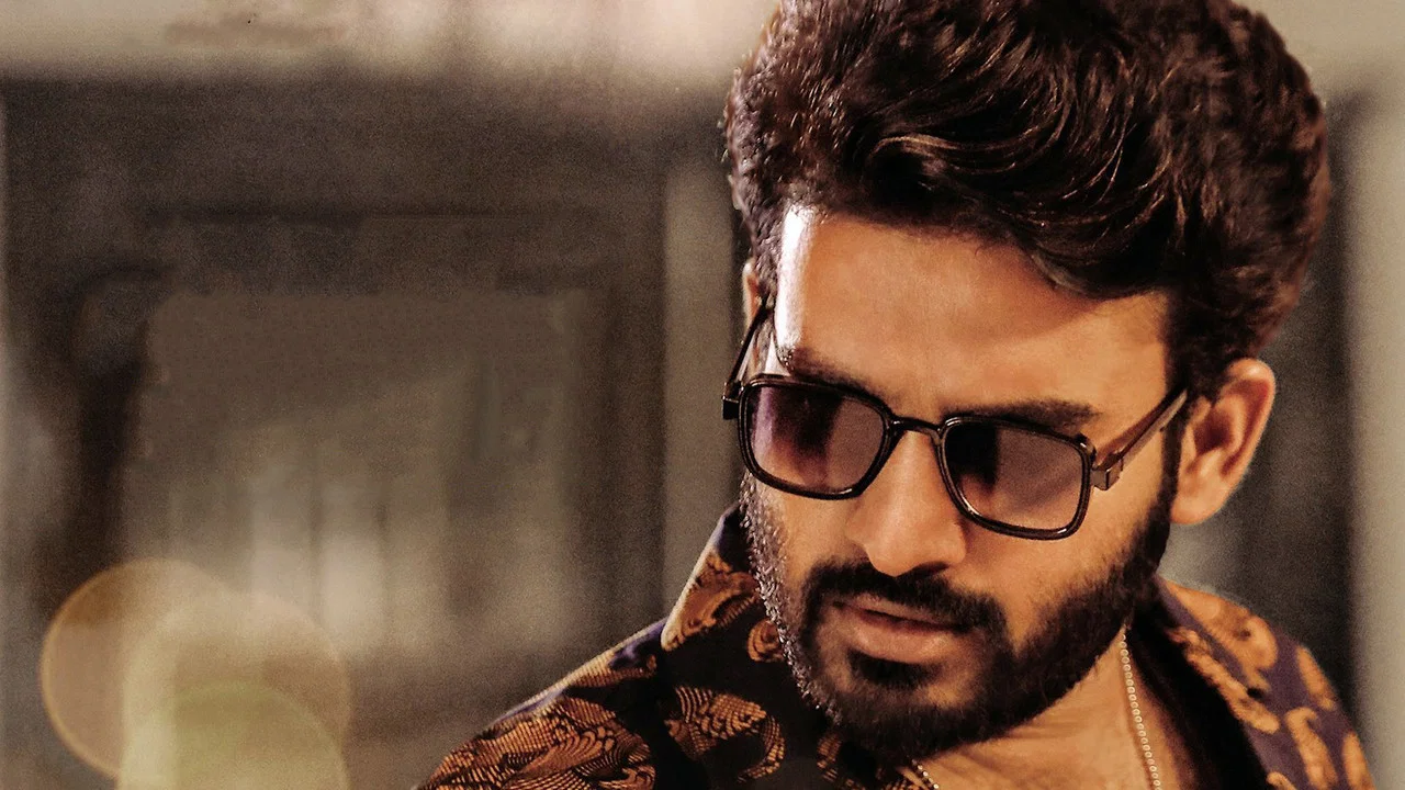 నేను మీకు బాగా కావాల్సిన&zwnj;వాడిని - 剧照
