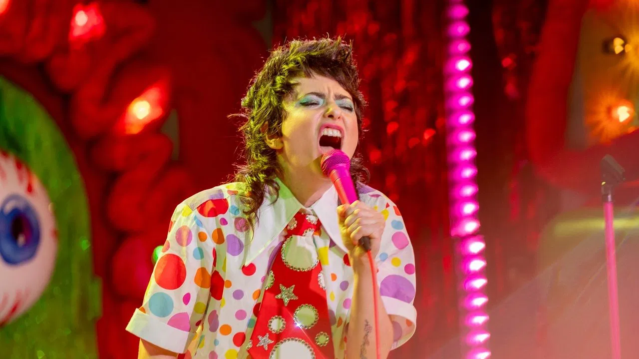 Sarah Squirm: Live + in the Flesh - 剧照