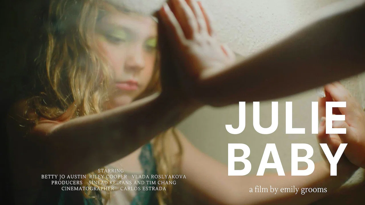 Julie Baby - 剧照