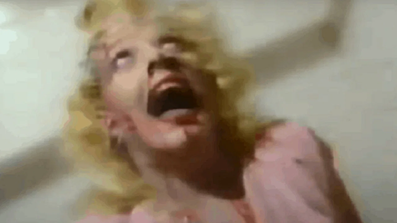 Disgusting Spaceworms Eat Everyone!! - 剧照