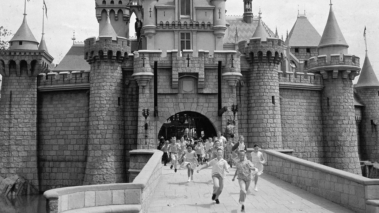 Disneyland's Opening Day Broadcast - 剧照