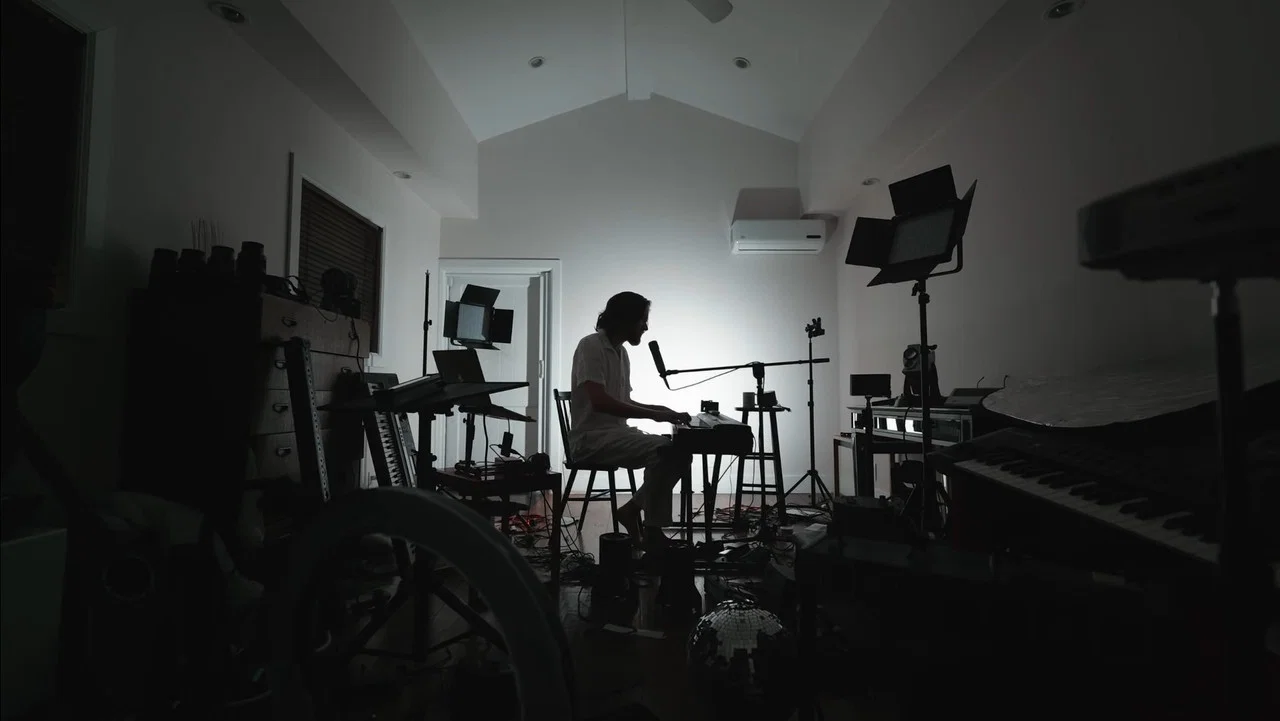 博&middot;伯翰：隔离在家幕后 - 剧照