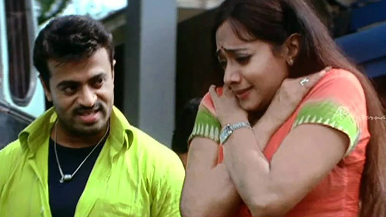 രക്ഷകൻ - 剧照