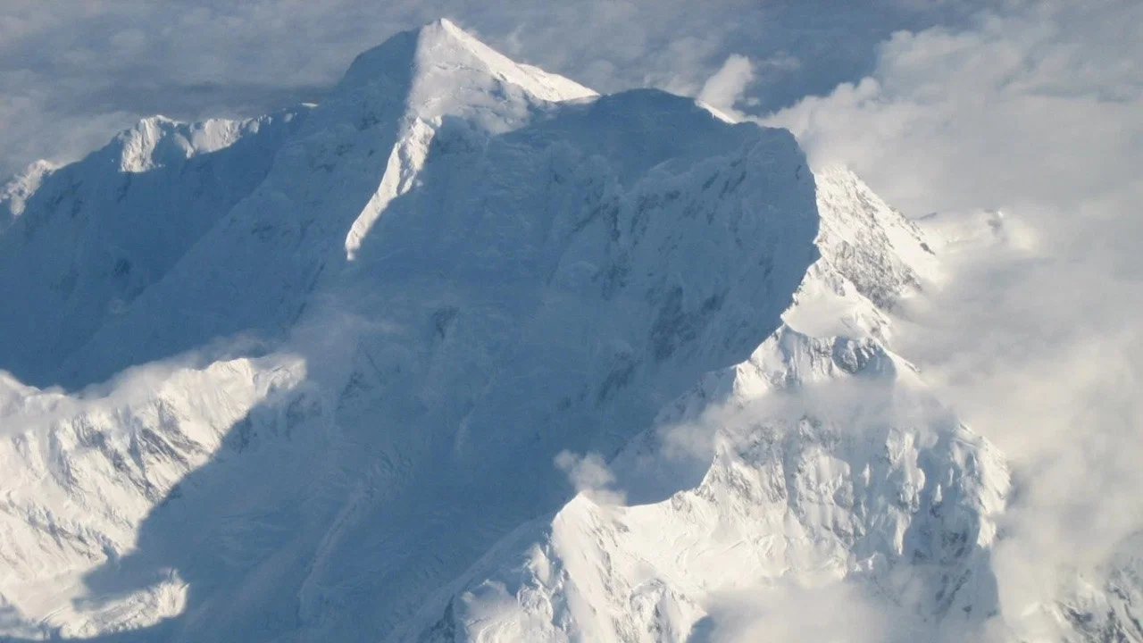 Mount St. Elias - 剧照