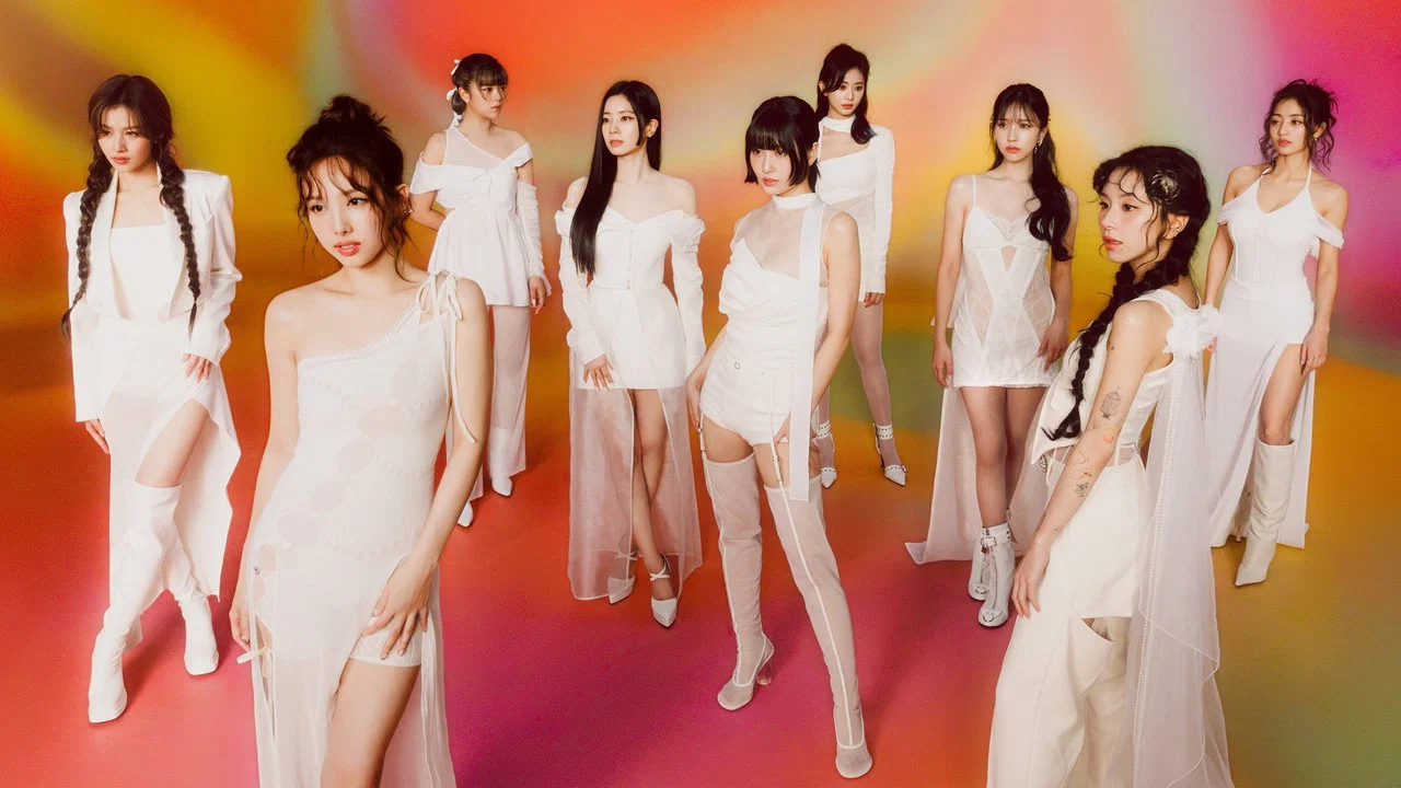 TWICE 13TH MINI ALBUM [With YOU-th] COMEBACK LIVE: Our Golden Day - 剧照