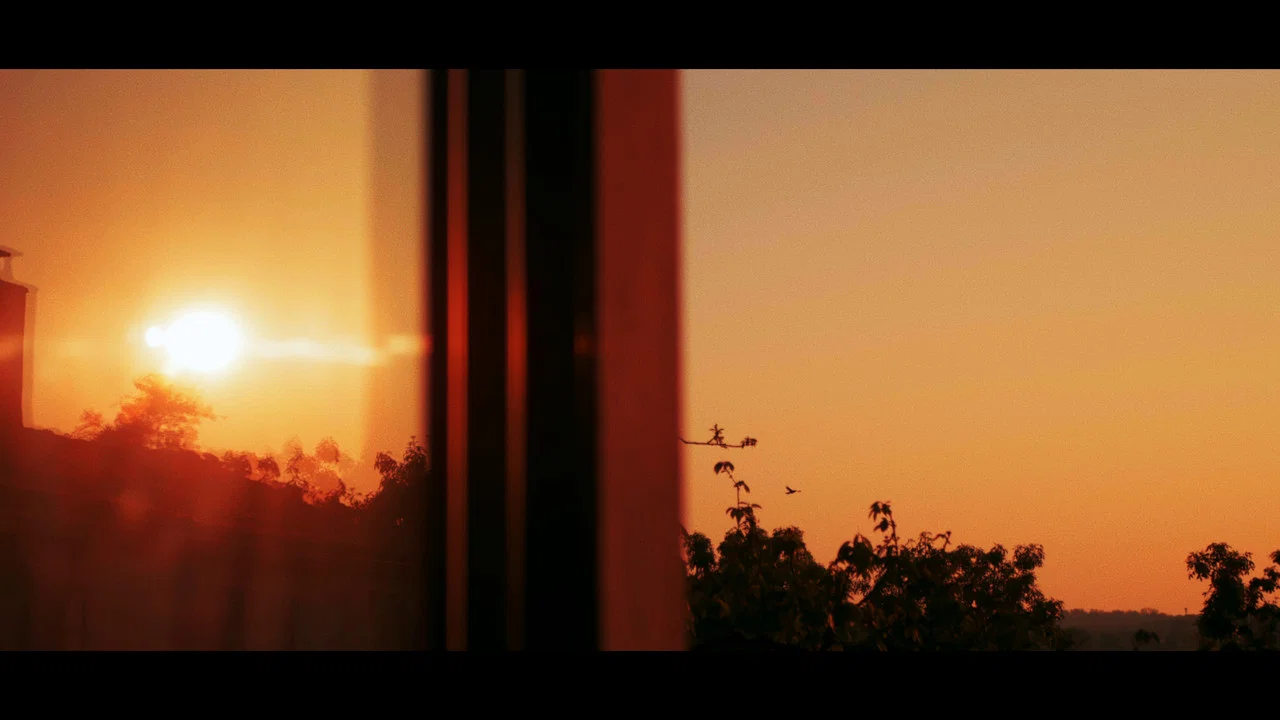 Dawn's Sunset - 剧照