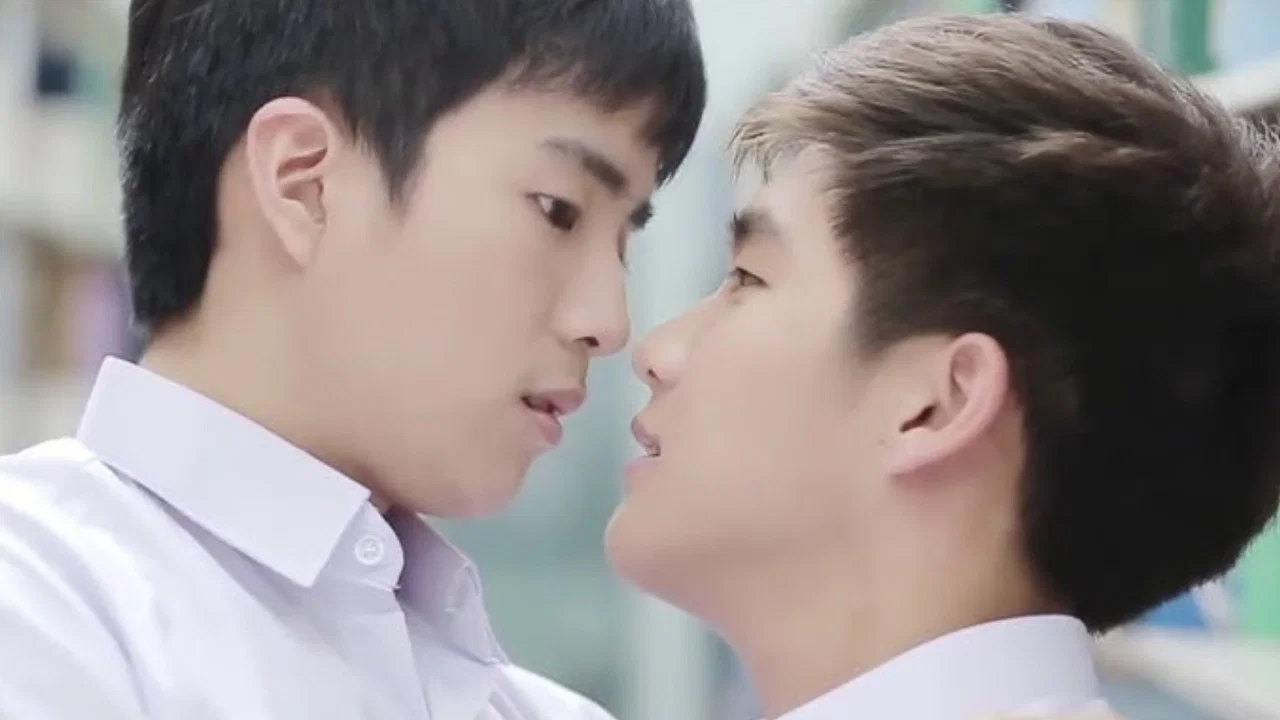 เพื่อนกันไม่ต้องสงสัย - 剧照