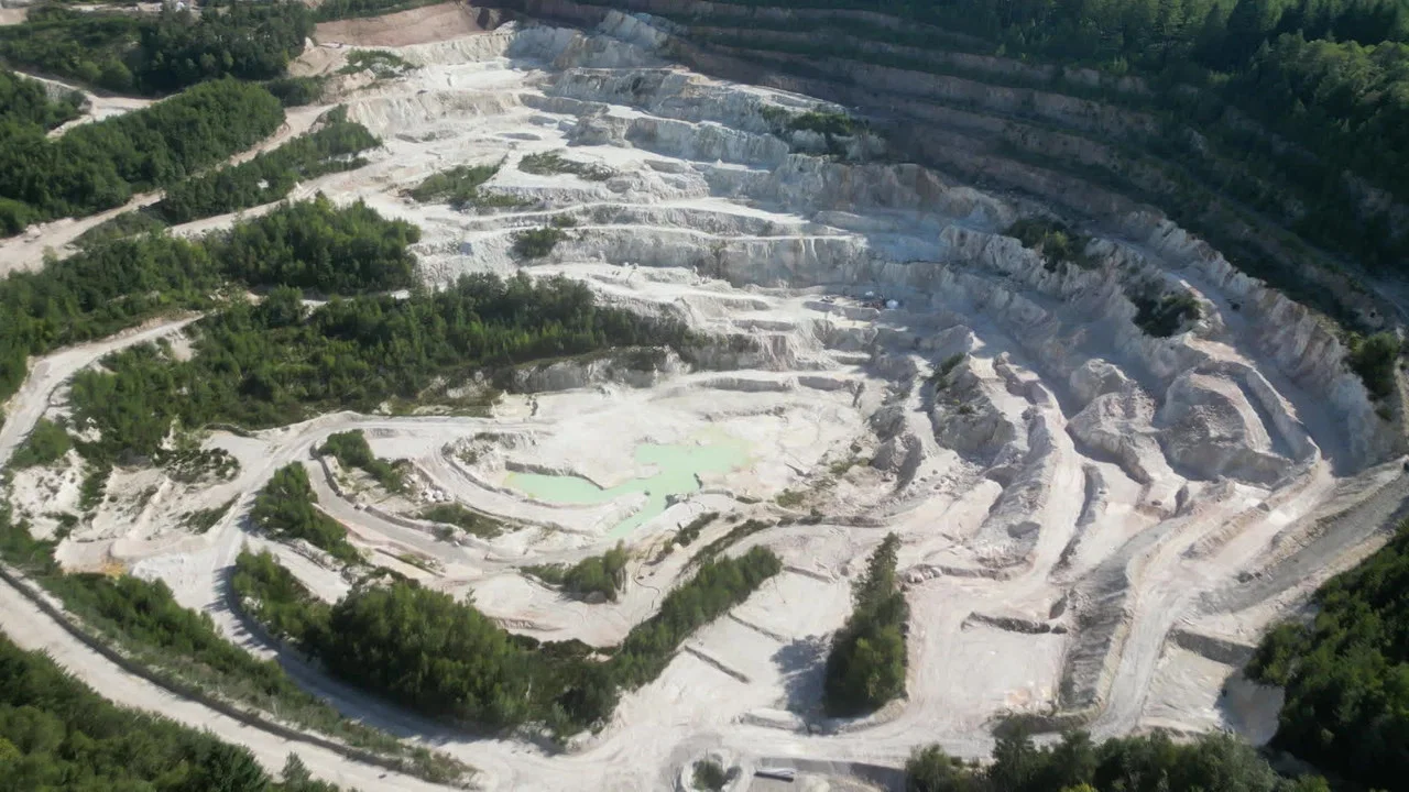 Le lithium en Europe, l'exploitation du futur ? - 剧照