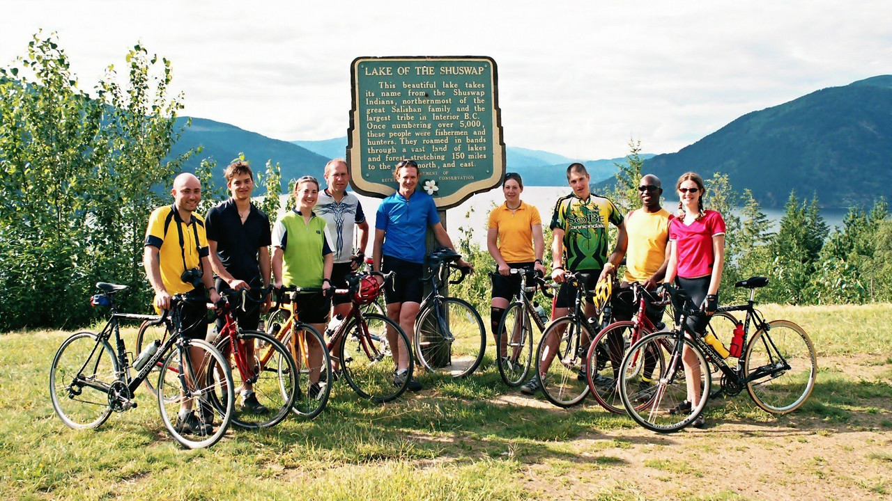Strength and Honour: Cycling Canada Coast to Coast - 剧照