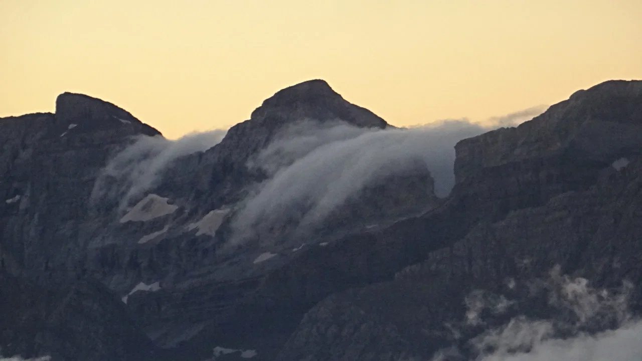 Pyr&eacute;n&eacute;isme d'hier et d'aujourd'hui - 剧照