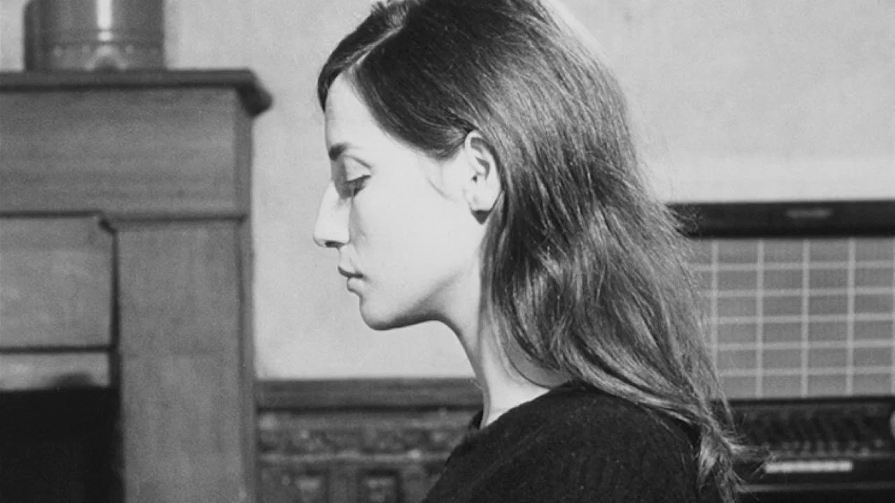 夏 - 剧照