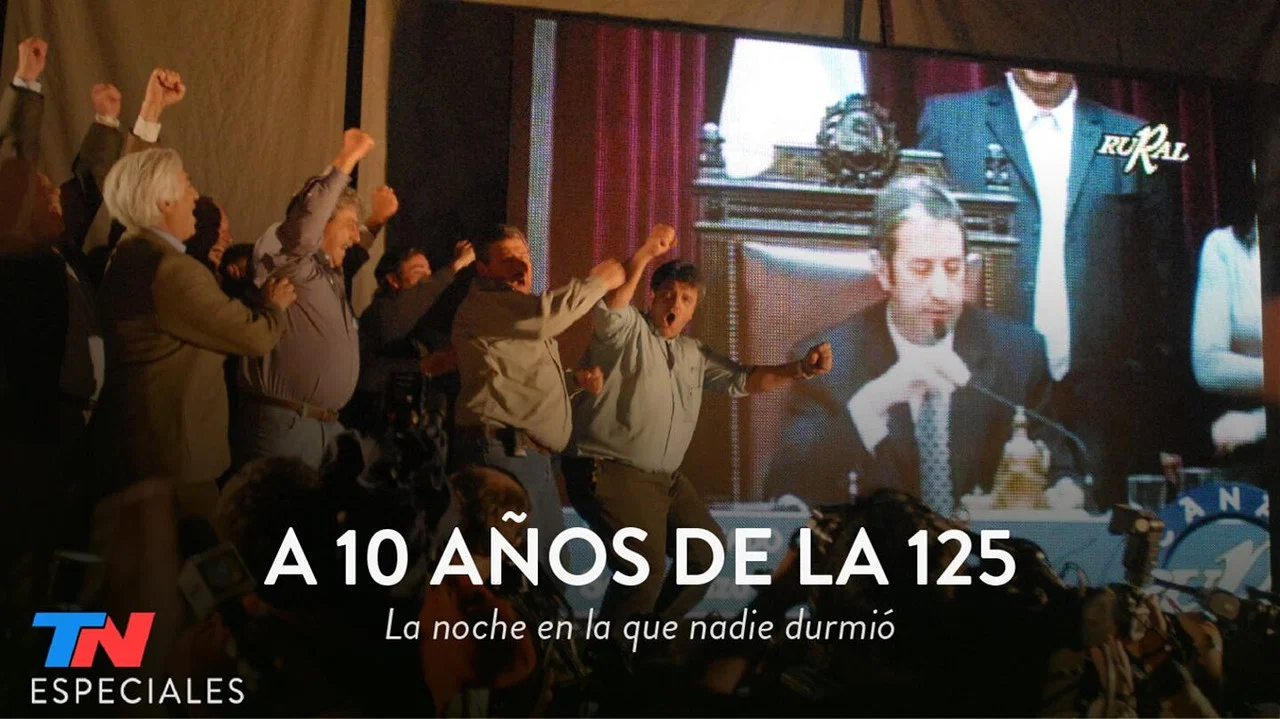 A 10 a&ntilde;os de la 125: La noche en la que nadie durmi&oacute; - 剧照