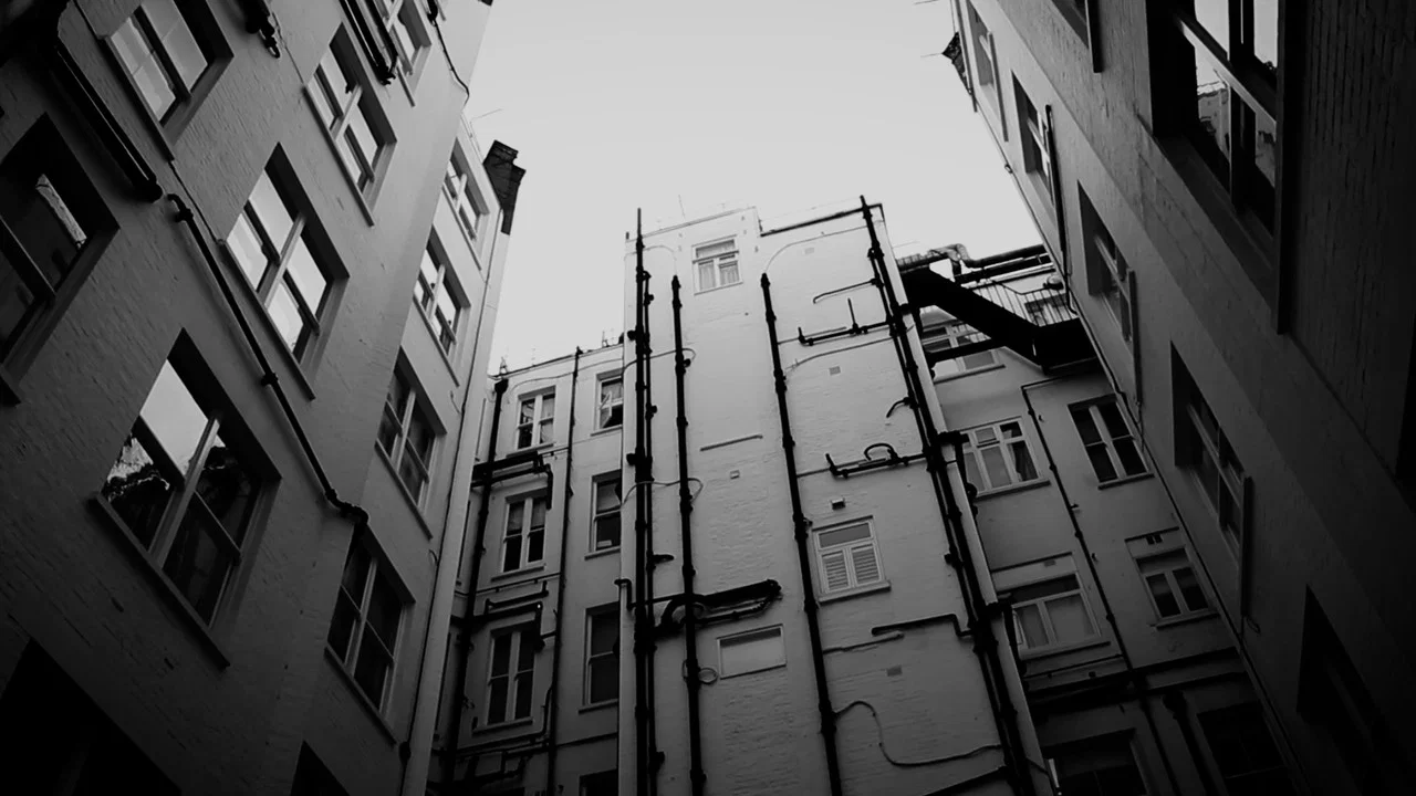 City Center - 剧照
