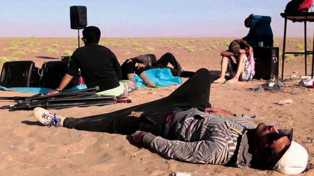 Raving Iran - 剧照