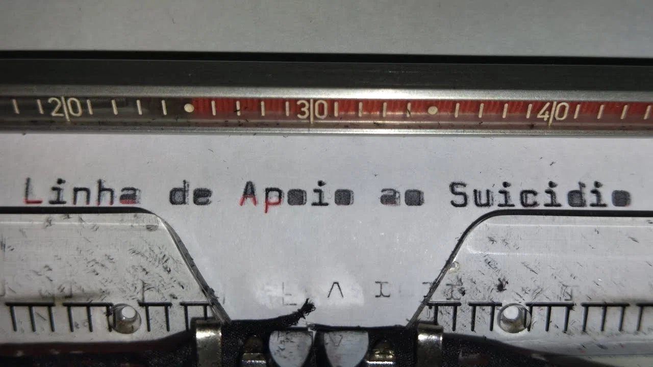 Linha de Apoio ao Suic&iacute;dio - 剧照