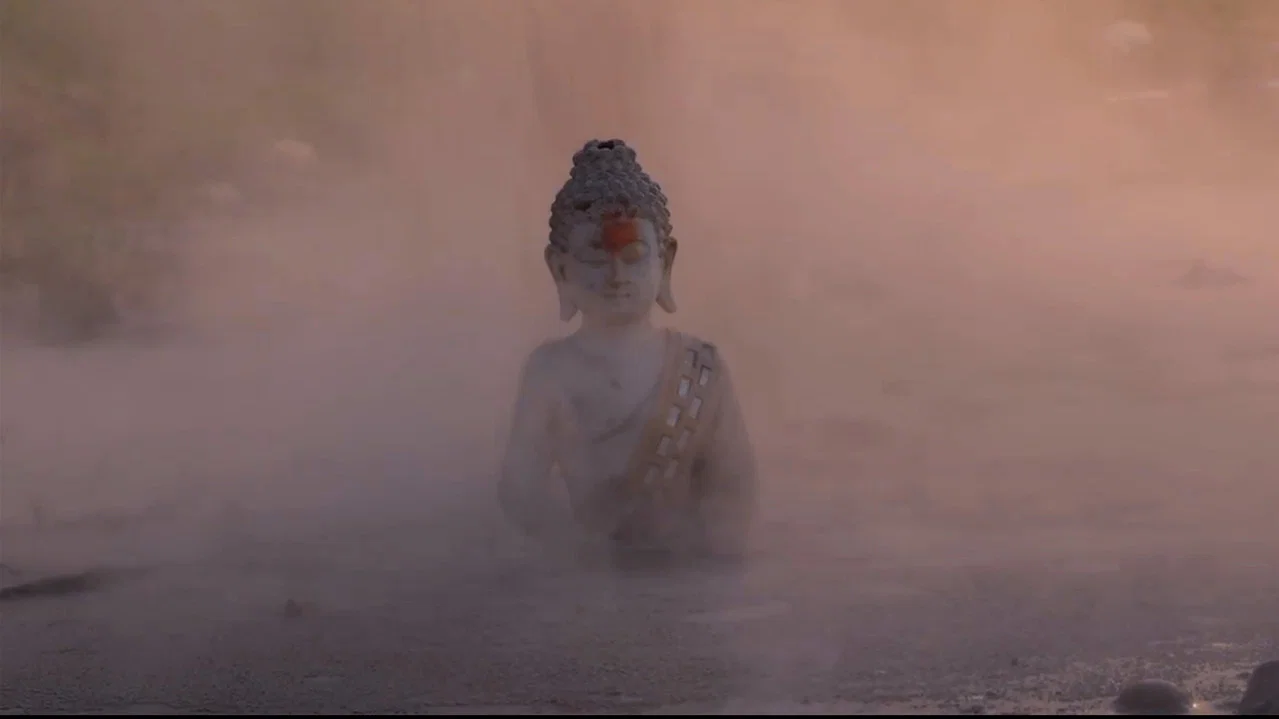 Ashes to Idols - 剧照