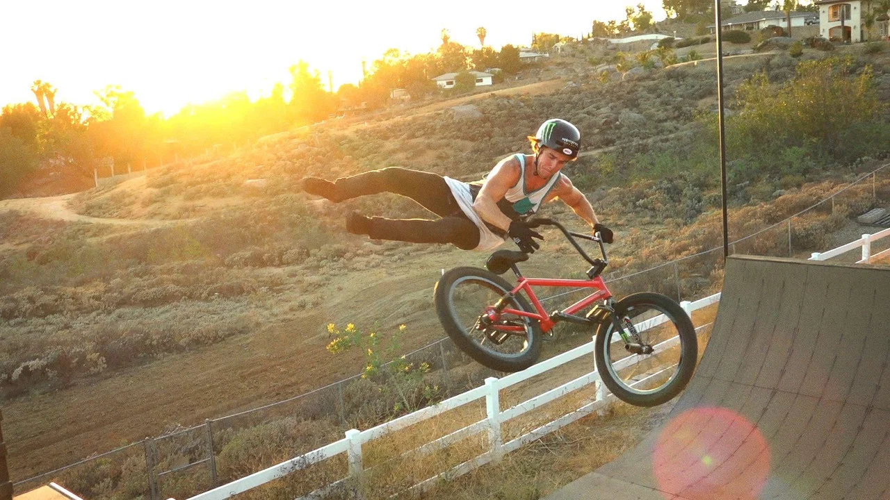 Illustrated: A Vans BMX Video - 剧照