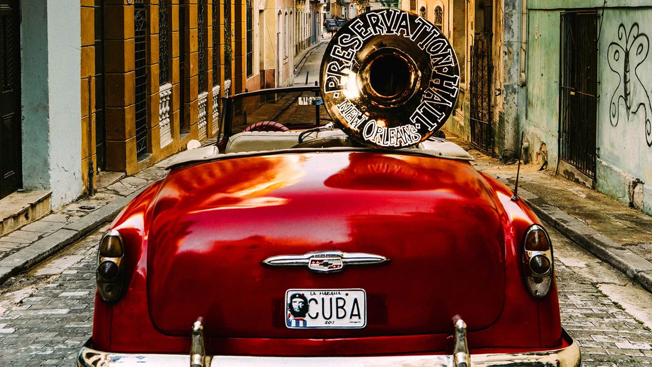 A Tuba To Cuba - 剧照