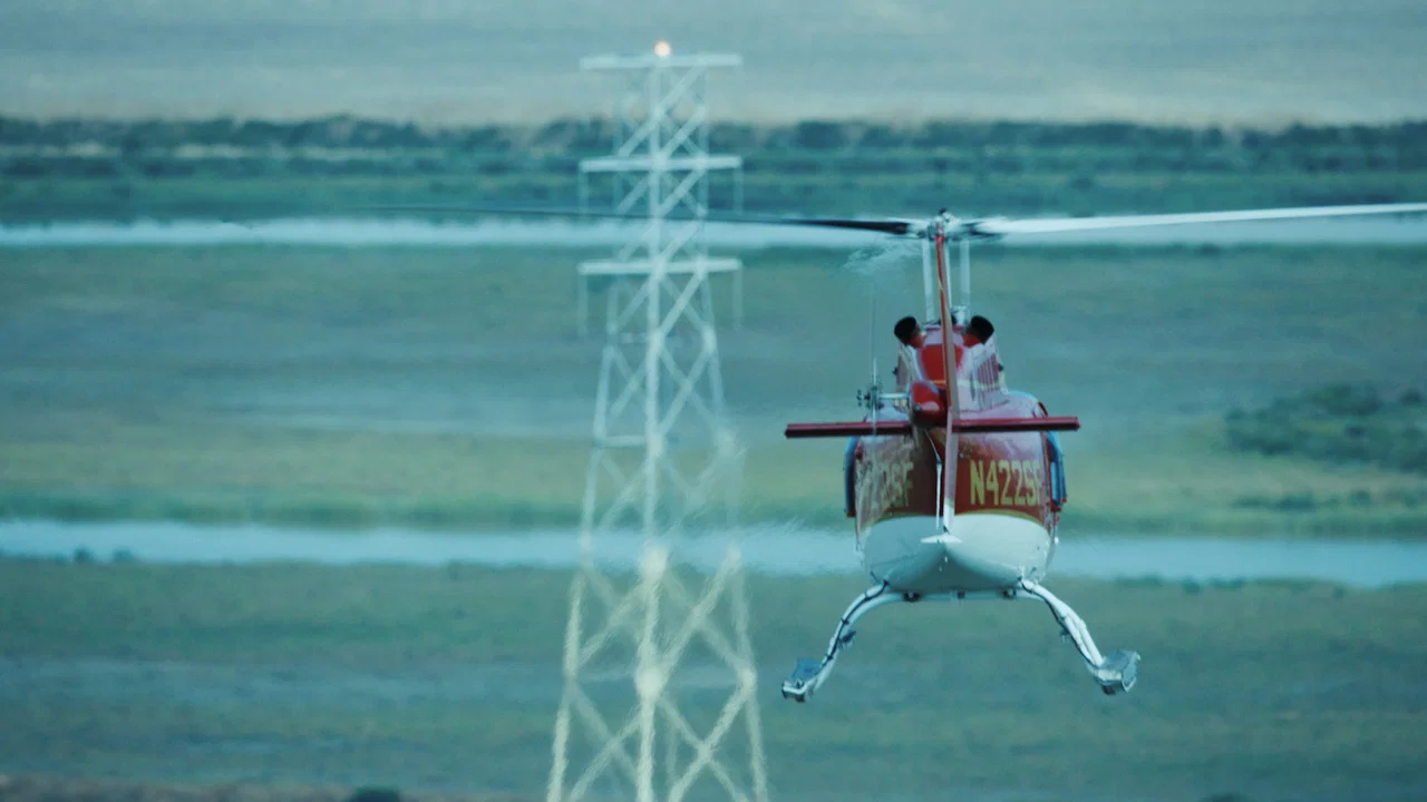 Helicopter - 剧照
