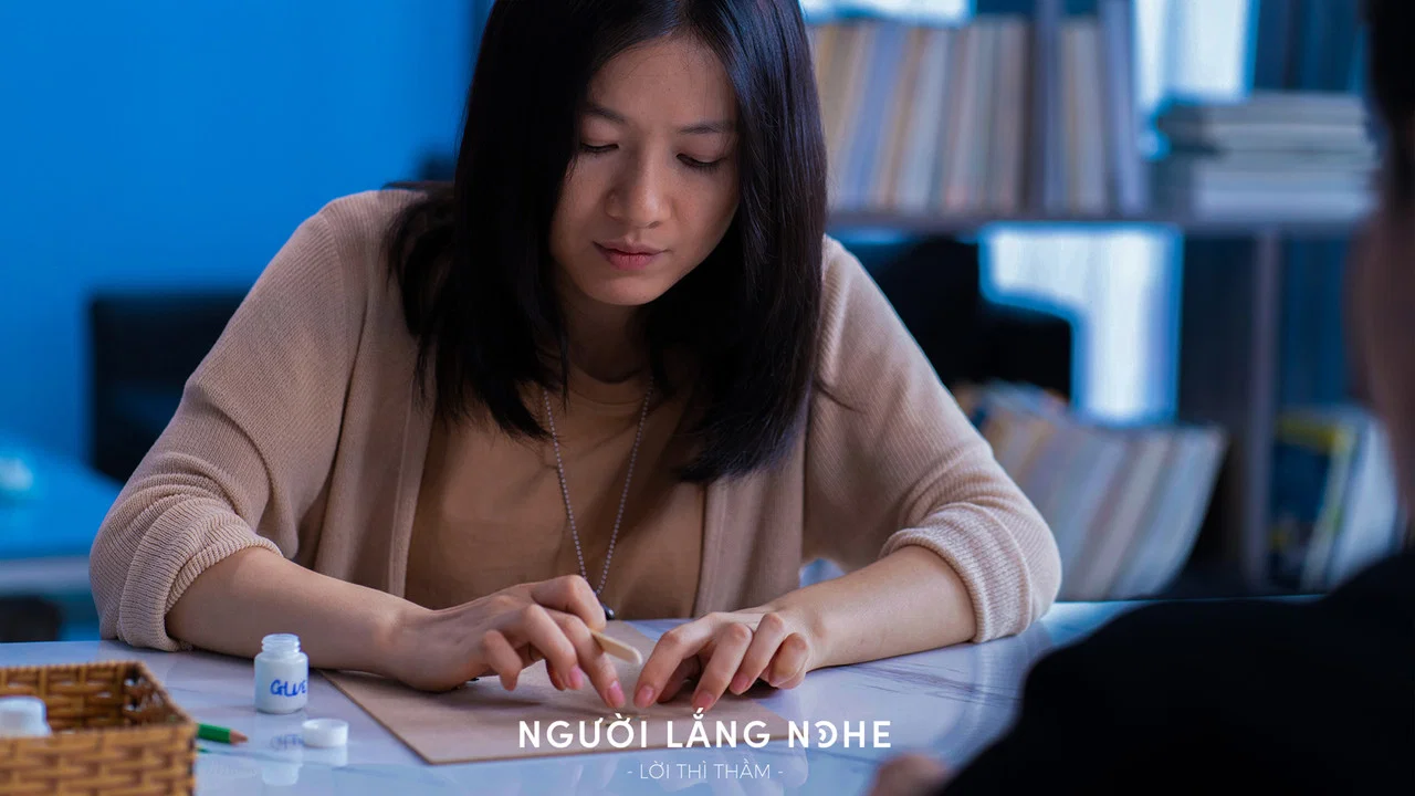 Người lắng nghe: Lời th&igrave; thầm - 剧照