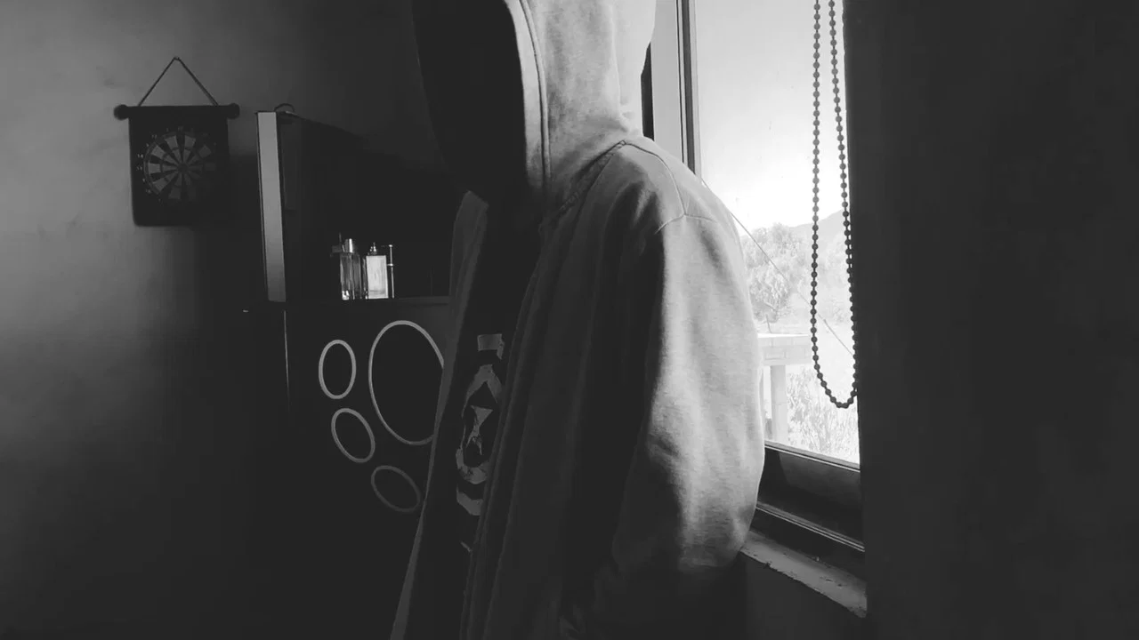 Conversations in the Room - 剧照
