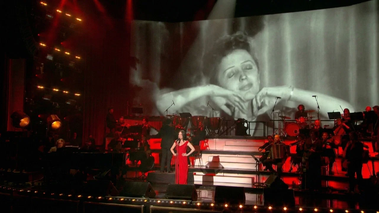 Piaf: Hymnes &agrave; la M&ocirc;me - 剧照
