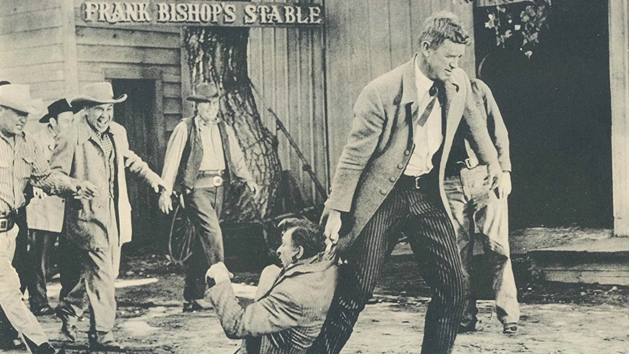 Gun Battle at Monterey - 剧照