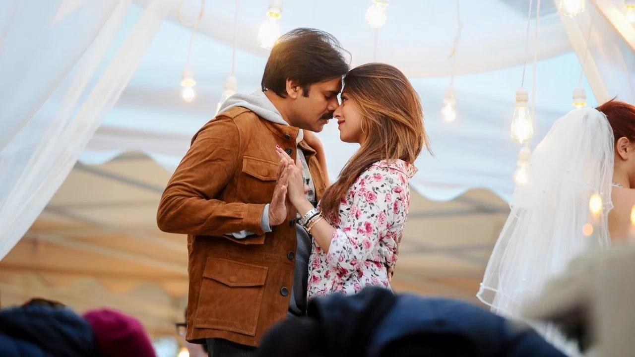 అజ్ఞాతవాసి - 剧照