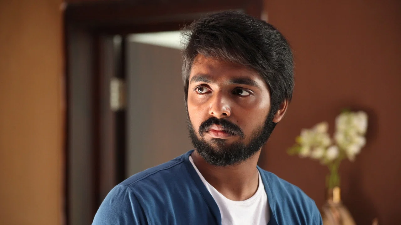 டார்லிங் - 剧照