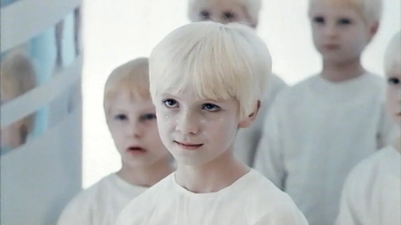 Maja in vesoljček - 剧照