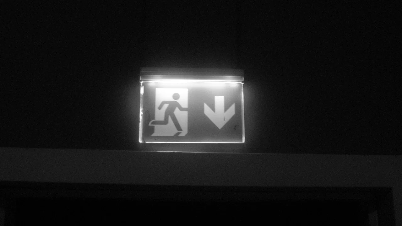 Traces of Tracking - 剧照