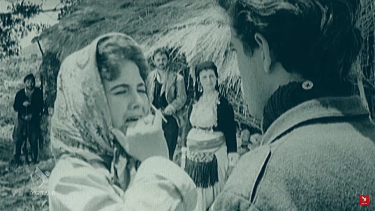 Detyr&euml; e posa&ccedil;me - 剧照